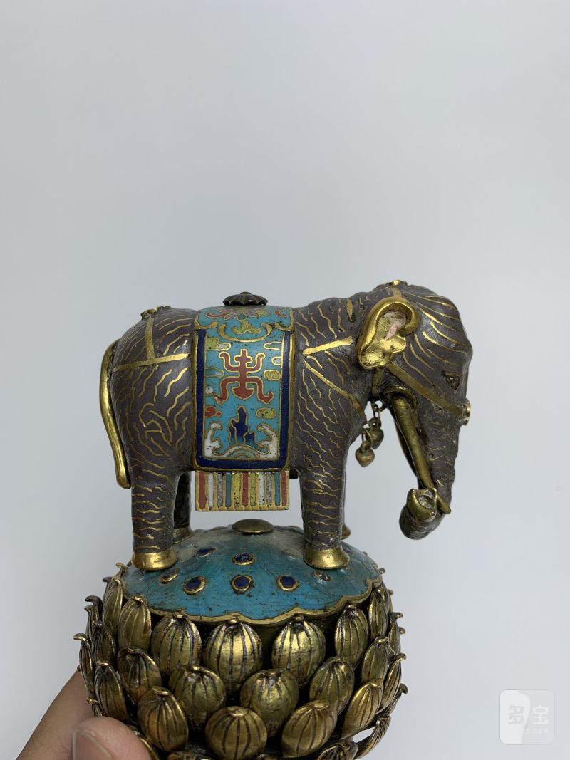 清乾隆 铜胎掐丝珐琅七珍象宝供器 - 图3